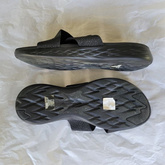 SKECHERS Black GoGa Mat On The Go 600 Slides Shoes 11 - Picture 4 of 4